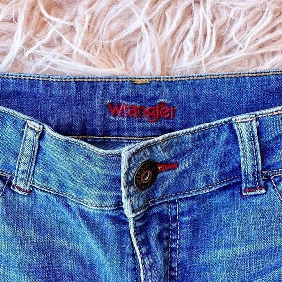 Women’s Size 10 Wrangler Capri Pants - Picture 2 of 4